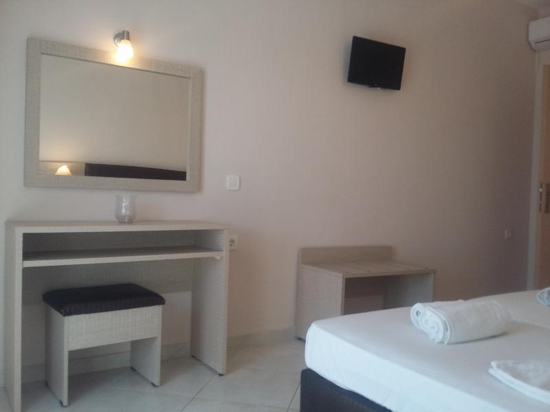 Yakinthos Hotell Zakynthos Island Eksteriør bilde